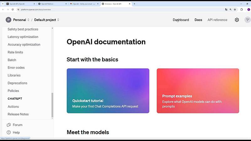 OpenAIのアカウント登録が完了すると表示。DashBoardに遷移してAPI Keysを選択してSMS認証に進む